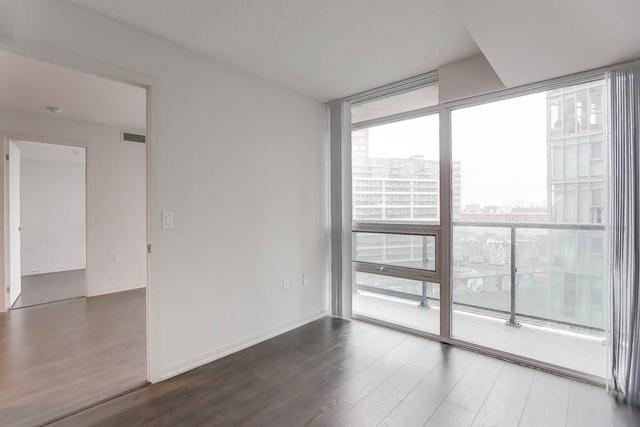 1008 - 36 Lisgar St, Condo with 2 bedrooms, 2 bathrooms and null parking in Toronto ON | Image 12