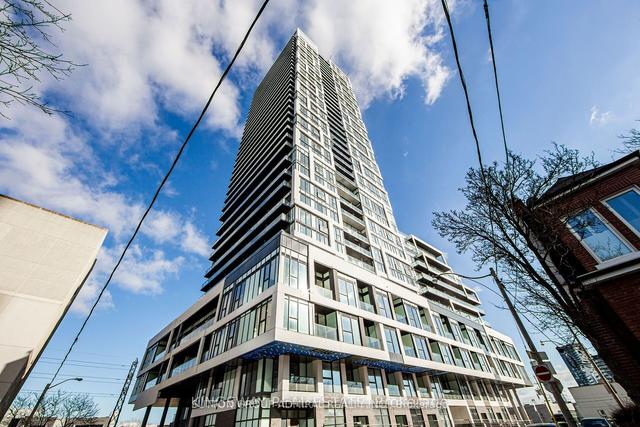 801 - 5 Defries St, Condo with 3 bedrooms, 2 bathrooms and 0 parking in Toronto ON | Image 1