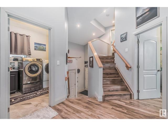 3240 151 Av Nw, House detached with 5 bedrooms, 3 bathrooms and null parking in Edmonton AB | Image 15