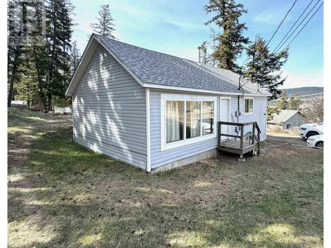 1005 Proctor Street, House detached with 2 bedrooms, 1 bathrooms and null parking in Williams Lake BC | Card Image