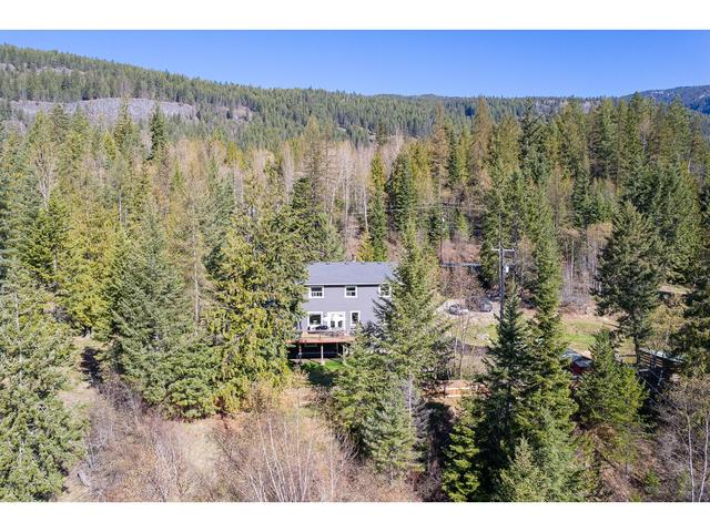4817 Goat River North Road, House detached with 4 bedrooms, 4 bathrooms and 6 parking in Central Kootenay B BC | Image 75