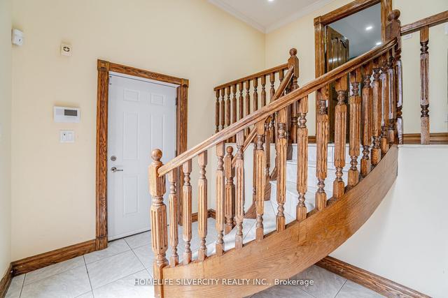 34 Estateview Circ, House detached with 5 bedrooms, 5 bathrooms and 25 parking in Brampton ON | Image 25