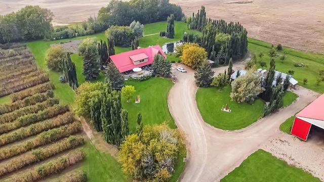 19132 Twp 825, House detached with 4 bedrooms, 2 bathrooms and null parking in Northern Sunrise County AB | Image 1
