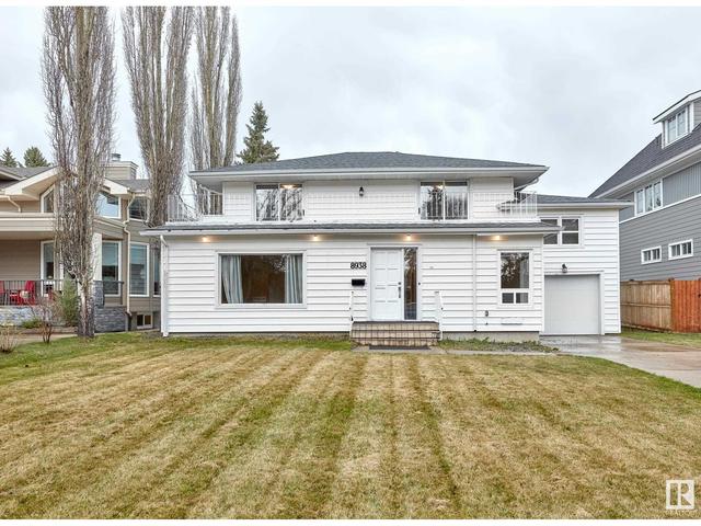 8938 Windsor Rd Nw, House detached with 5 bedrooms, 2 bathrooms and null parking in Edmonton AB | Image 2