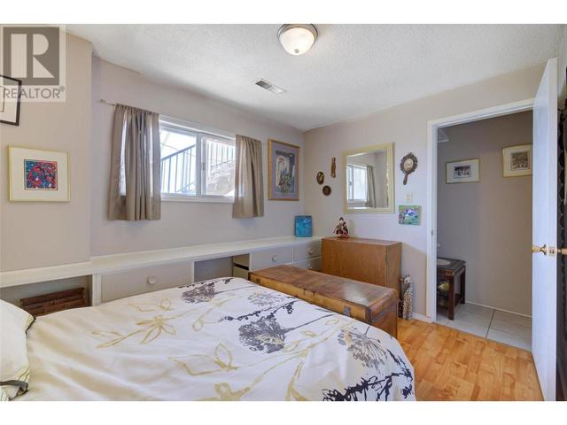 5868 Macgregor Road, House detached with 4 bedrooms, 2 bathrooms and 6 parking in Peachland BC | Image 23