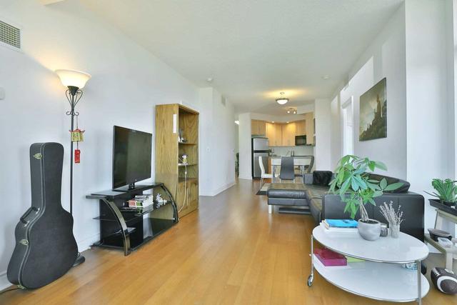 979 - 23 Cox Blvd, Condo with 2 bedrooms, 2 bathrooms and 1 parking in Markham ON | Image 4