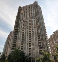 1802 - 310 Burnhamthorpe Rd W, Condo with 2 bedrooms, 2 bathrooms and 1 parking in Mississauga ON | Image 1