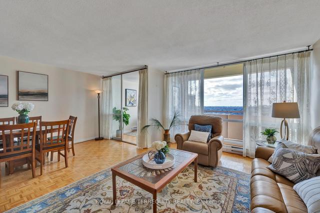 2102 - 61 Richview Rd, Condo with 3 bedrooms, 2 bathrooms and 1 parking in Toronto ON | Image 39