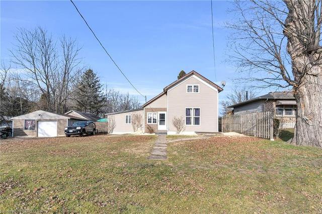 179 Queen Street E, House detached with 4 bedrooms, 1 bathrooms and null parking in Norfolk County ON | Image 14