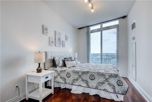 uph06 - 18 Holmes Ave, Condo with 2 bedrooms, 3 bathrooms and 2 parking in Toronto ON | Image 2