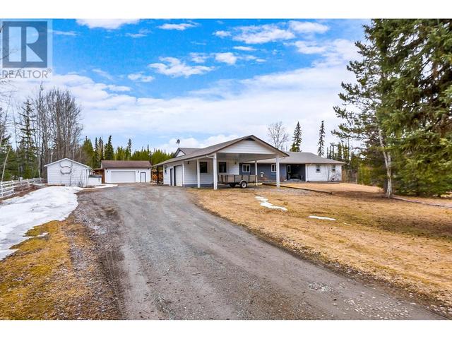 11875 Eldon Road, House detached with 4 bedrooms, 4 bathrooms and null parking in Fraser Fort George C BC | Image 2