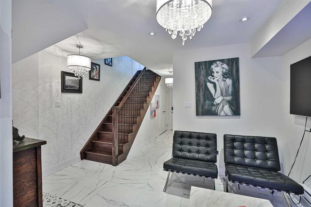 1044b Islington Ave, Townhouse with 3 bedrooms, 4 bathrooms and 2 parking in Toronto ON | Image 25