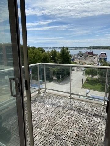 500 - 550 Queens Quay, Condo with 2 bedrooms, 2 bathrooms and 1 parking in Toronto ON | Image 1