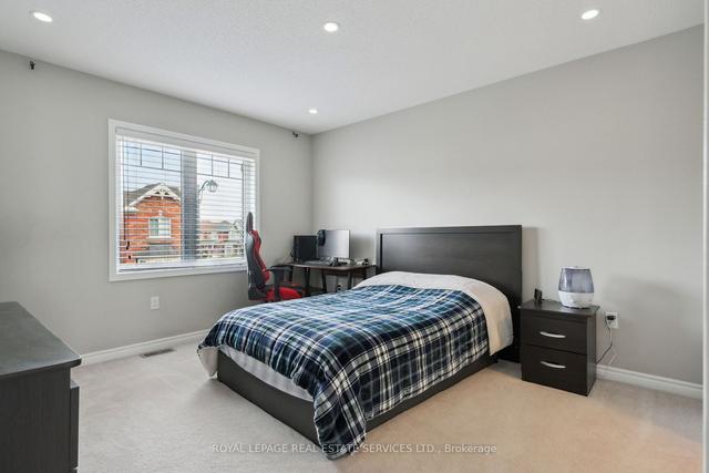 87 Reichert Crt, Townhouse with 3 bedrooms, 3 bathrooms and 2 parking in Milton ON | Image 15