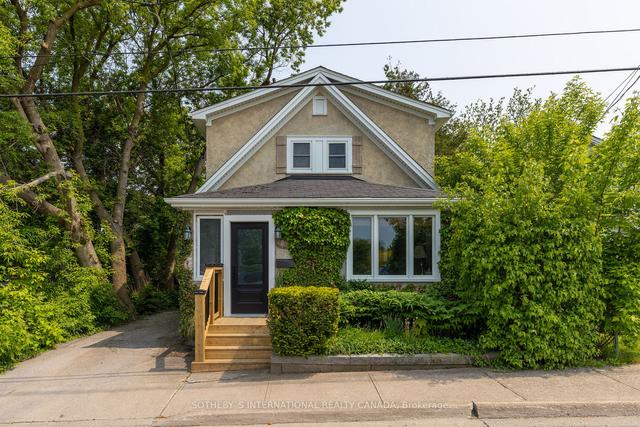 23 Hainer St, House detached with 3 bedrooms, 3 bathrooms and 1 parking in St. Catharines ON | Image 1