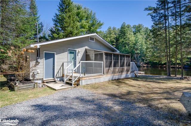 1023 Harmony Lane Private, House detached with 2 bedrooms, 1 bathrooms and 8 parking in Bracebridge ON | Image 31