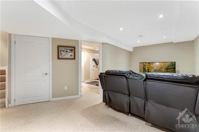 485 Sidney Drive, Townhouse with 3 bedrooms, 3 bathrooms and 2 parking in Ottawa ON | Image 24