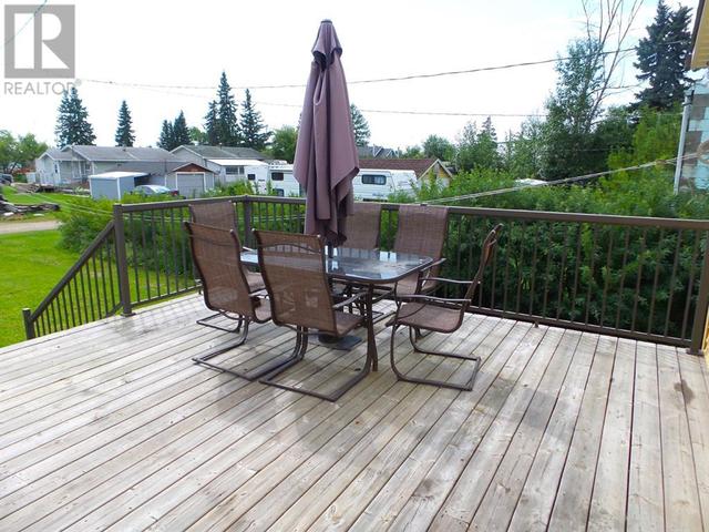 9913 99 Avenue, House detached with 5 bedrooms, 2 bathrooms and 2 parking in Grande Prairie County No. 1 AB | Image 21