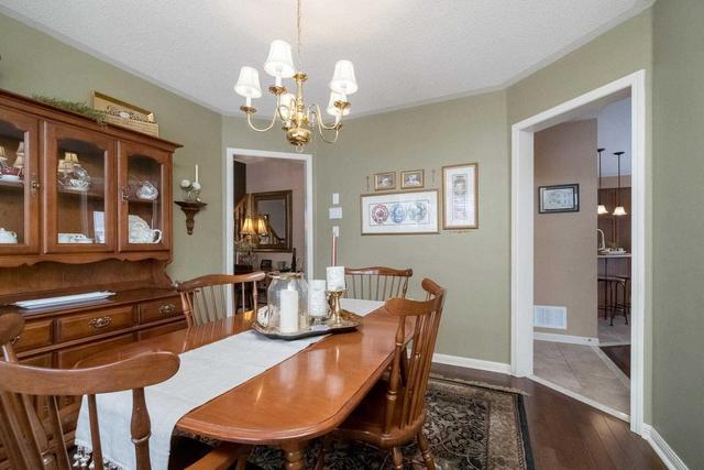 31 Rowland St, House detached with 3 bedrooms, 3 bathrooms and 2 parking in Brampton ON | Image 7