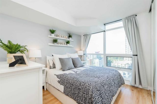 1810 - 600 Fleet St, Condo with 1 bedrooms, 1 bathrooms and 1 parking in Toronto ON | Image 8