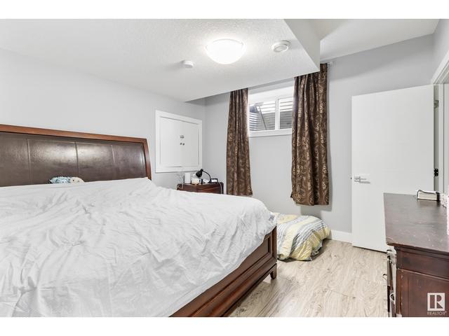 8037 174a Av Nw, House detached with 7 bedrooms, 4 bathrooms and null parking in Edmonton AB | Image 39