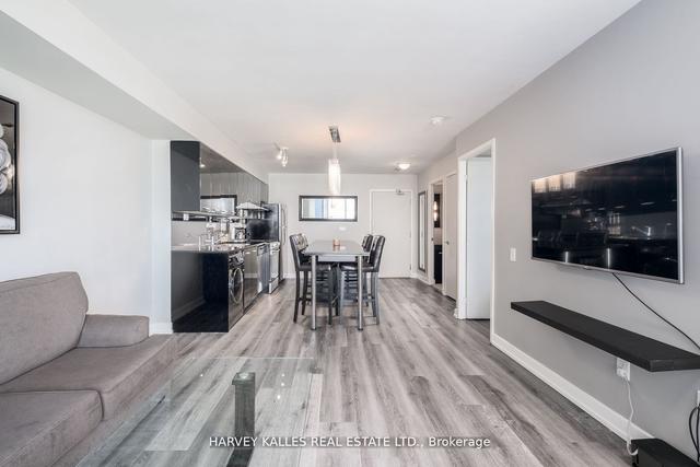 1816 - 19 Singer Crt, Condo with 1 bedrooms, 1 bathrooms and 1 parking in Toronto ON | Image 22