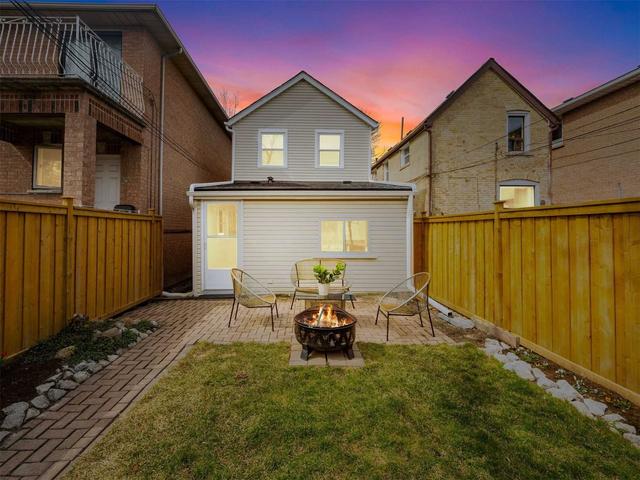 359 Westmoreland Ave N, House detached with 3 bedrooms, 2 bathrooms and 2 parking in Toronto ON | Image 26