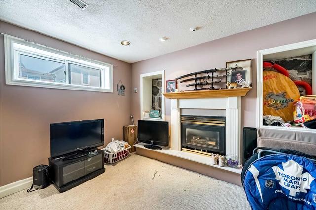 22 Bowhill Cres, House detached with 3 bedrooms, 2 bathrooms and 4 parking in Toronto ON | Image 24