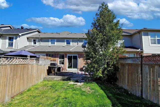 113 Mugford Rd, House attached with 3 bedrooms, 4 bathrooms and 3 parking in Aurora ON | Image 24