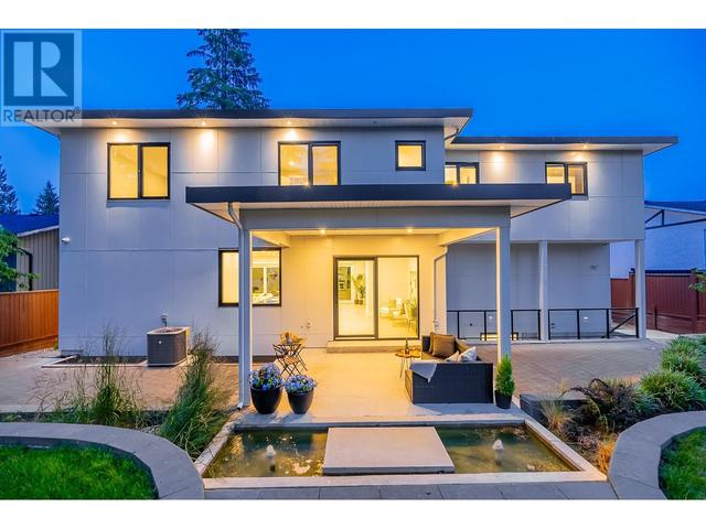 2978 Surf Crescent, House detached with 8 bedrooms, 8 bathrooms and 6 parking in Coquitlam BC | Image 35