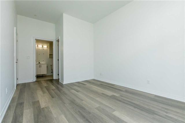 Gph04 - 111 Worsley St, Condo with 2 bedrooms, 2 bathrooms and 1 parking in Barrie ON | Image 12