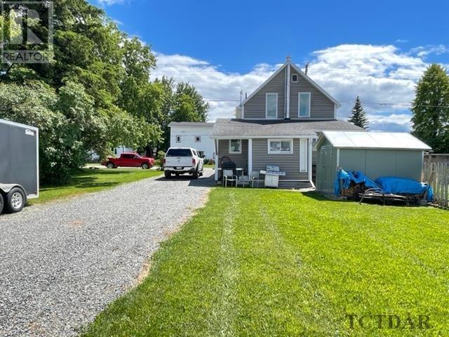 49 Fifth Ave, House detached with 3 bedrooms, 2 bathrooms and null parking in Englehart ON | Image 6