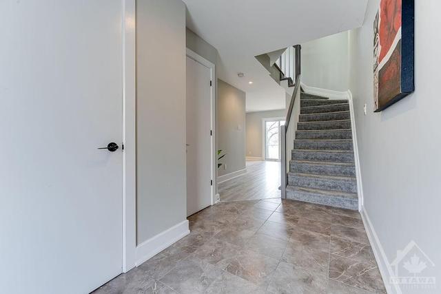 g - 320 Boudreau Street, Townhouse with 3 bedrooms, 3 bathrooms and 2 parking in Ottawa ON | Image 2