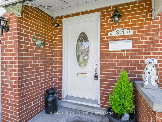 93 Black Creek Blvd, House detached with 4 bedrooms, 2 bathrooms and 4 parking in Toronto ON | Image 23