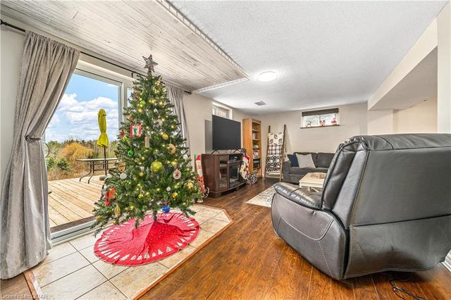 993 Smith Street, House detached with 3 bedrooms, 1 bathrooms and null parking in Quinte West ON | Image 26