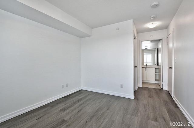 1013 - 8 Trent Ave, Condo with 2 bedrooms, 2 bathrooms and 0 parking in Toronto ON | Image 2