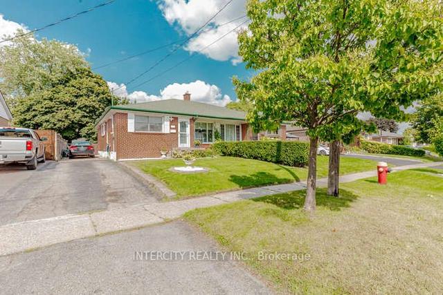 67 Raylawn Cres, House semidetached with 3 bedrooms, 3 bathrooms and 3 parking in Halton Hills ON | Image 1