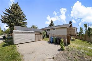 168 Cantrell Drive Sw, House detached with 3 bedrooms, 2 bathrooms and 2 parking in Calgary AB | Image 5