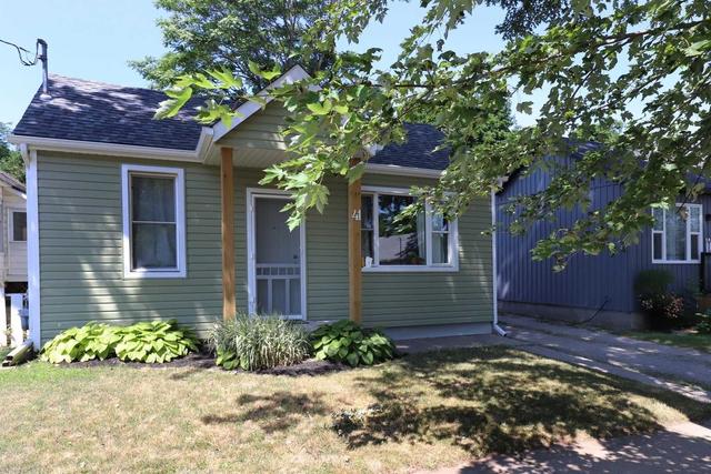 41 Wiley St, House detached with 2 bedrooms, 1 bathrooms and 3 parking in St. Catharines ON | Image 12