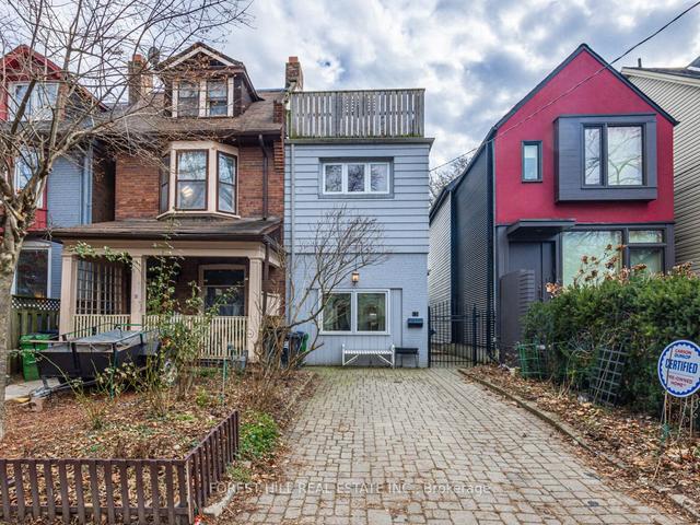 15 Olive Ave, House semidetached with 4 bedrooms, 2 bathrooms and 1 parking in Toronto ON | Image 1