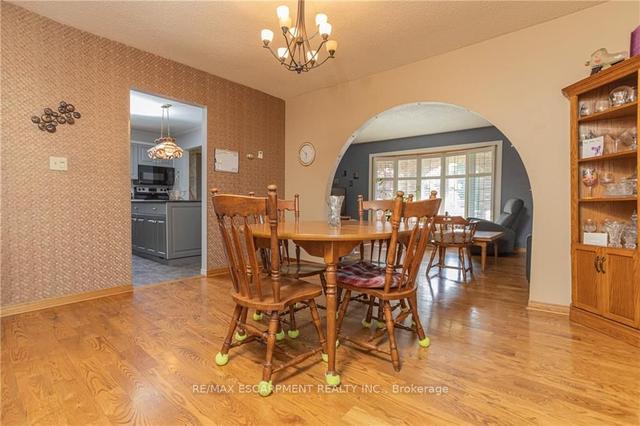 724 Clare Ave, House detached with 3 bedrooms, 2 bathrooms and 5 parking in Welland ON | Image 8