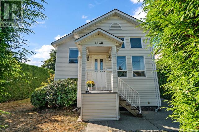 5828 Howard Ave, House detached with 6 bedrooms, 3 bathrooms and 4 parking in North Cowichan BC | Image 24