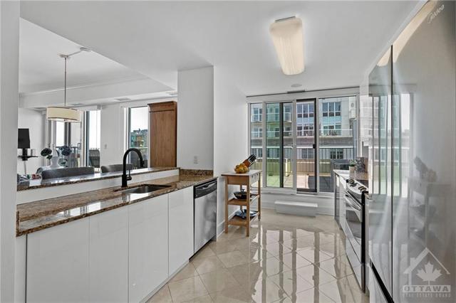 2401 - 200 Rideau Street, Condo with 2 bedrooms, 2 bathrooms and 1 parking in Ottawa ON | Image 4