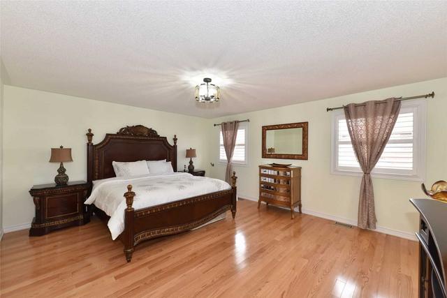 30 Coakwell Dr S, House detached with 4 bedrooms, 4 bathrooms and 4 parking in Markham ON | Image 13