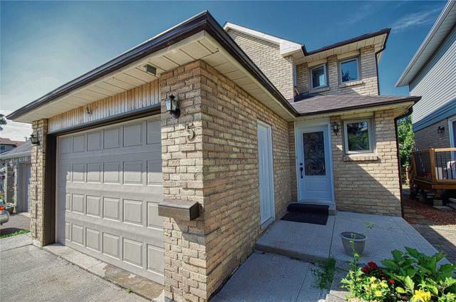 5 Roehampton Cres N, House detached with 3 bedrooms, 4 bathrooms and 3 parking in Brampton ON | Image 1