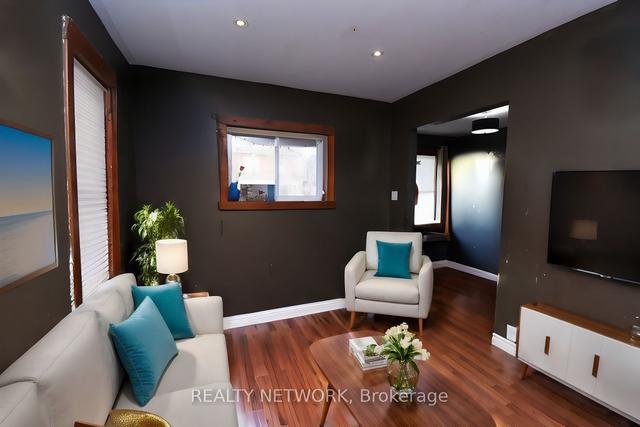 82 Alpine Ave, House detached with 3 bedrooms, 1 bathrooms and 1 parking in Hamilton ON | Image 20