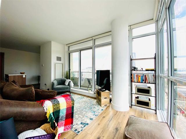 1003 - 39 Sherbourne St, Condo with 2 bedrooms, 2 bathrooms and 1 parking in Toronto ON | Image 23