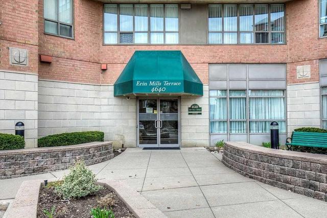 406 - 4640 Kimbermount Ave, Condo with 1 bedrooms, 1 bathrooms and 1 parking in Mississauga ON | Image 1
