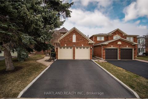 2566 Ambercroft Tr, House detached with 4 bedrooms, 4 bathrooms and 6 parking in Mississauga ON | Card Image
