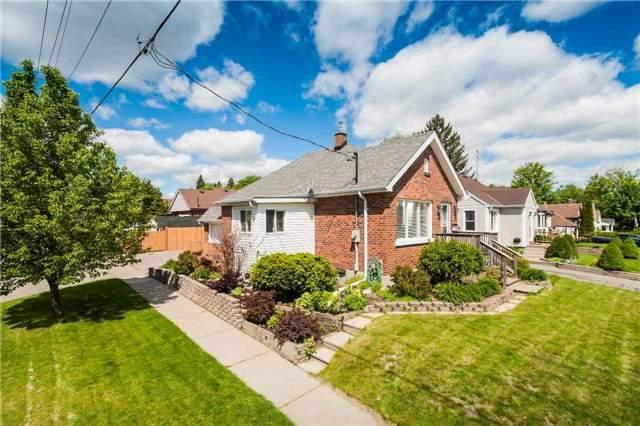 128 Cadillac Ave N, House detached with 2 bedrooms, 1 bathrooms and 3 parking in Oshawa ON | Image 2